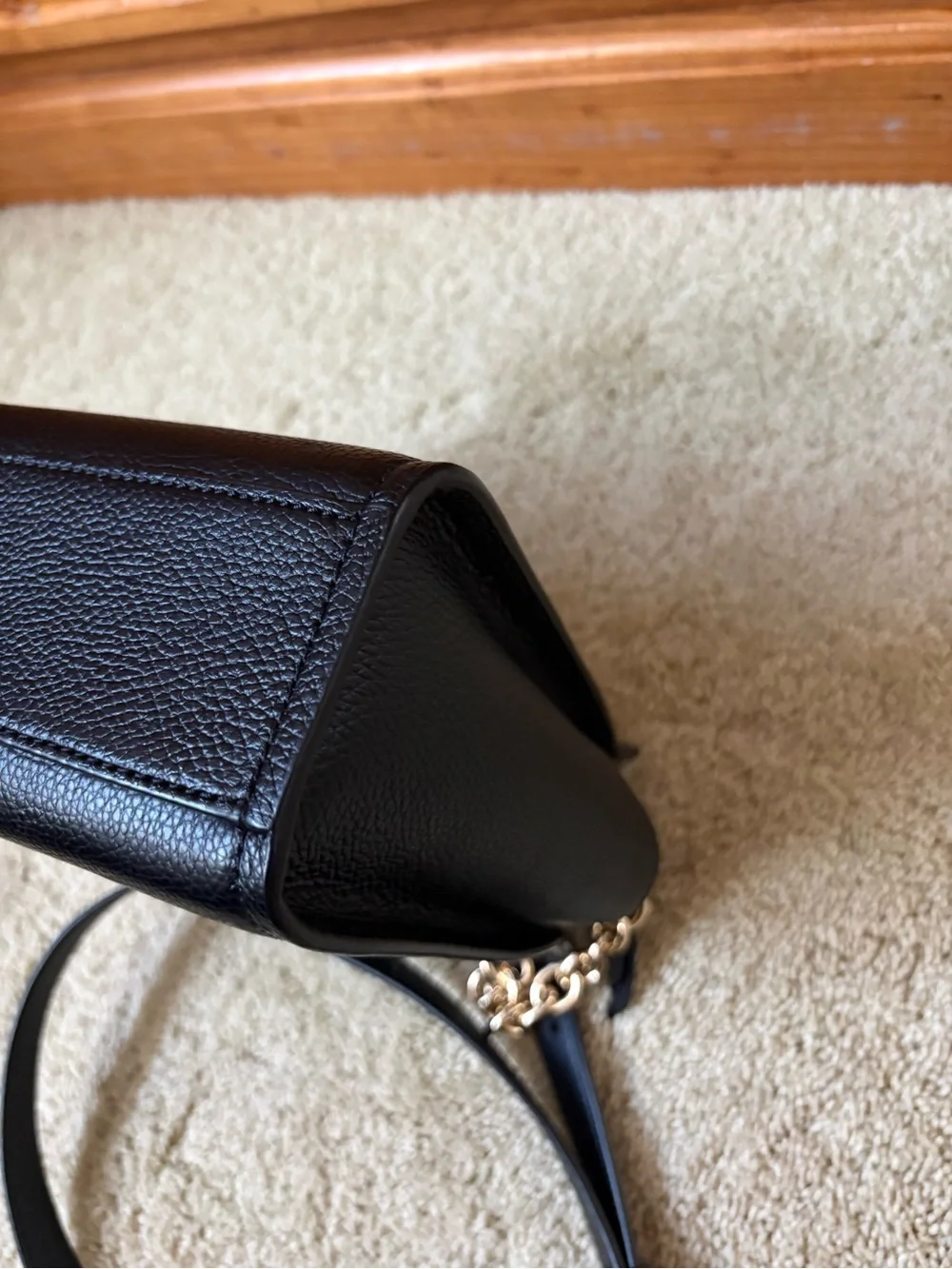 Michael Kors Graham Small Messenger Bag Shoulder Strap Crossbody Black Leather